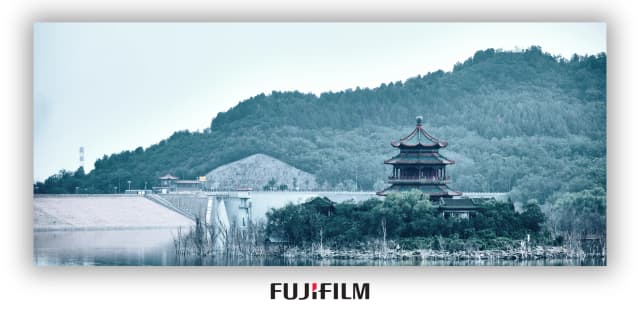 惊雷动，将山川洗净，笑指长虹（十三陵水库）