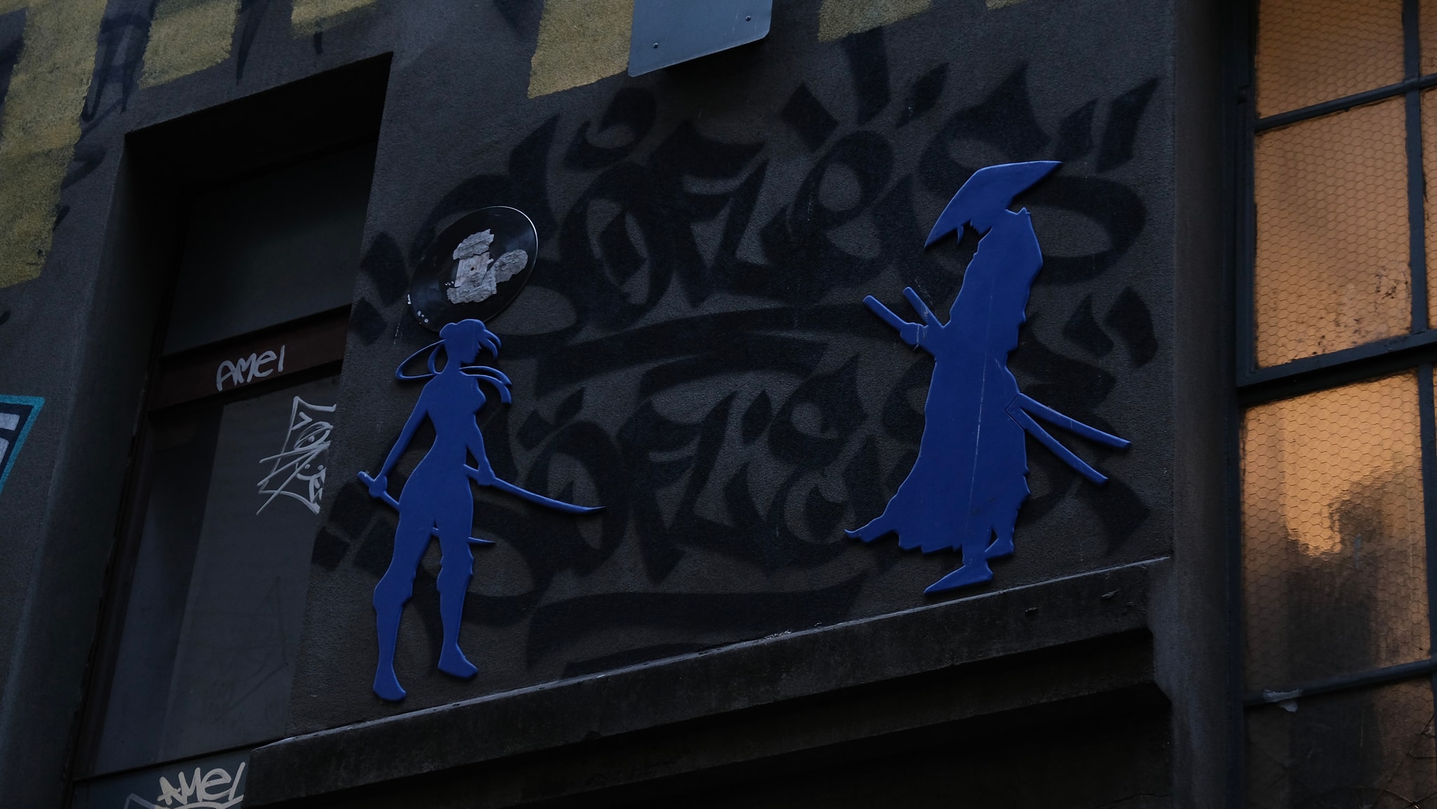 -屋檐上的忍者与武士