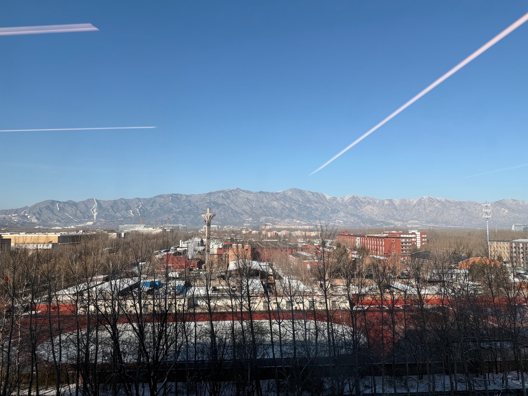 足不出户看雪山