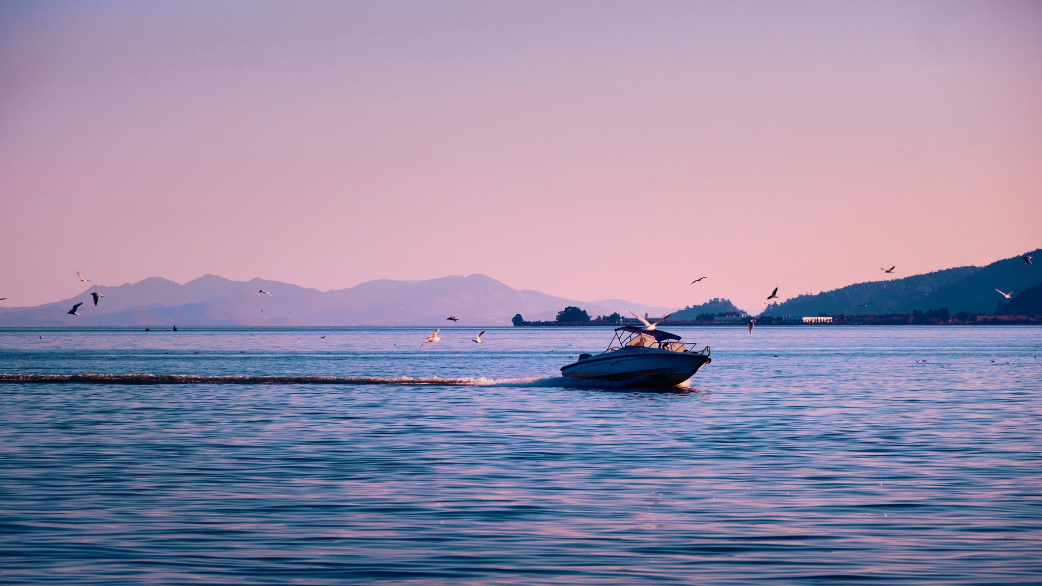 日落小船（滇池）